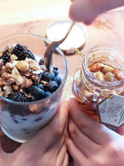 Honig und N&uuml;sse