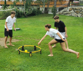 Spikeball